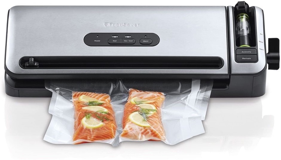 FOODSAVER VS7850 Controlled Seal Vacuum Sealer, Stainless Steel. NB: Condit
