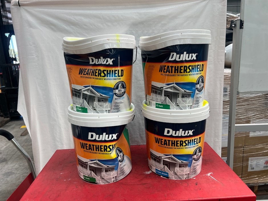 Assorted 15Lt Tubs of Paint