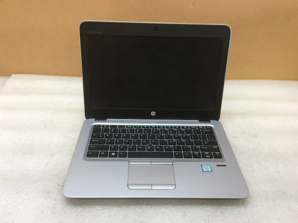 HP EliteBook 820 G3 Laptop i5-6200U 8GBRAM/500GBHDD