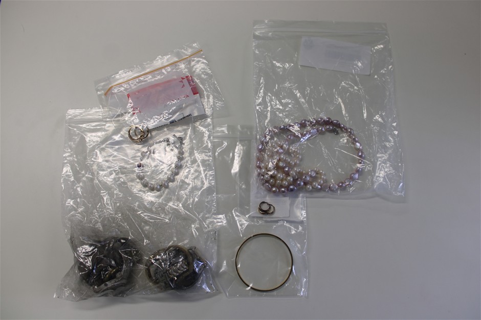 Assorted Jewellery