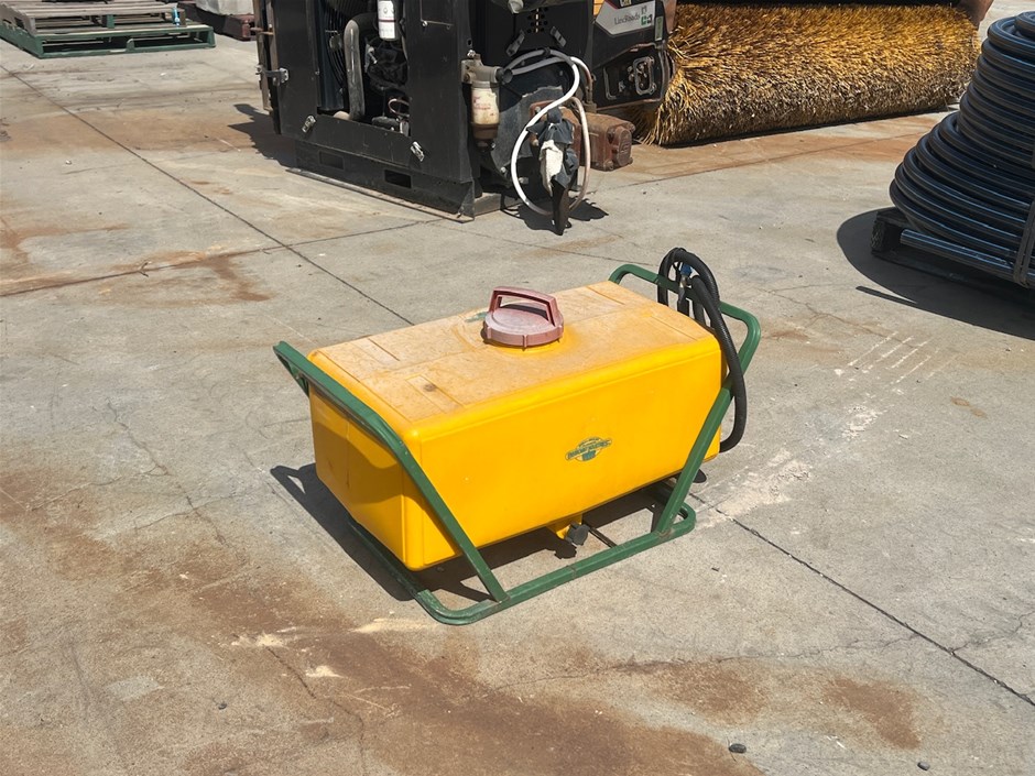 <p>Enviromist Industries Sprayer Tank </p>