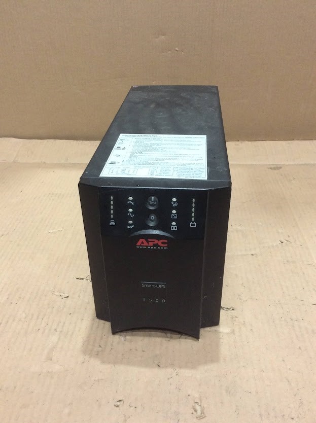 APC Smart-UPS 1500 UPS