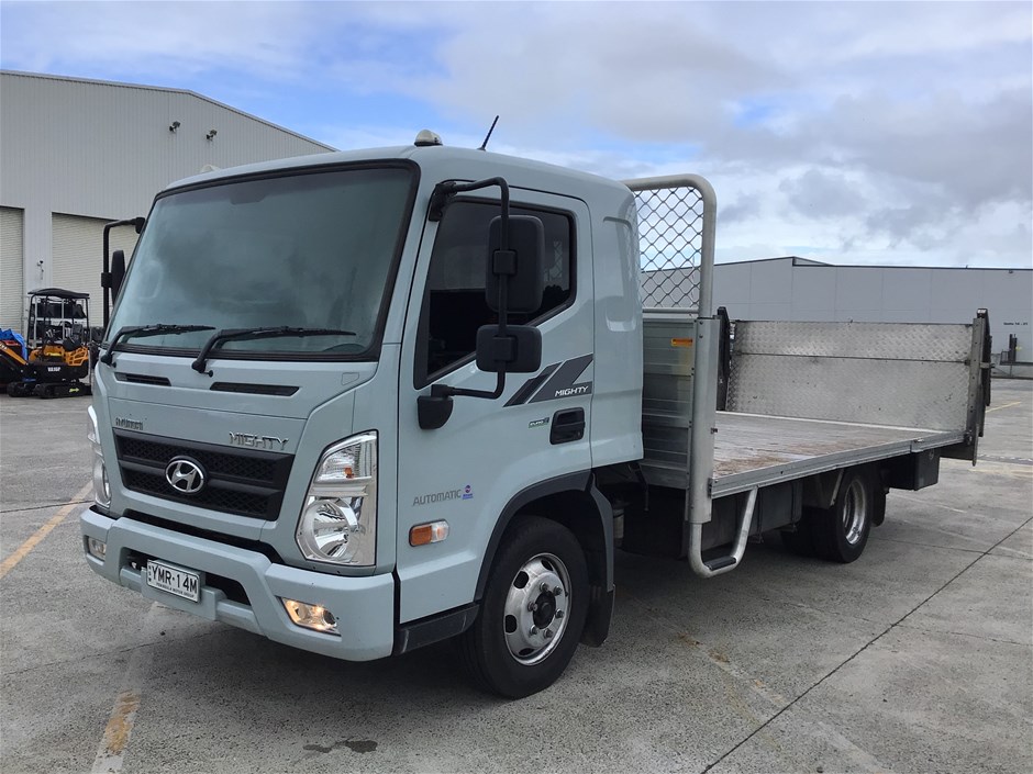 2022 Hyundai Mighty Euro5 4 x 2 Tray Body Truck