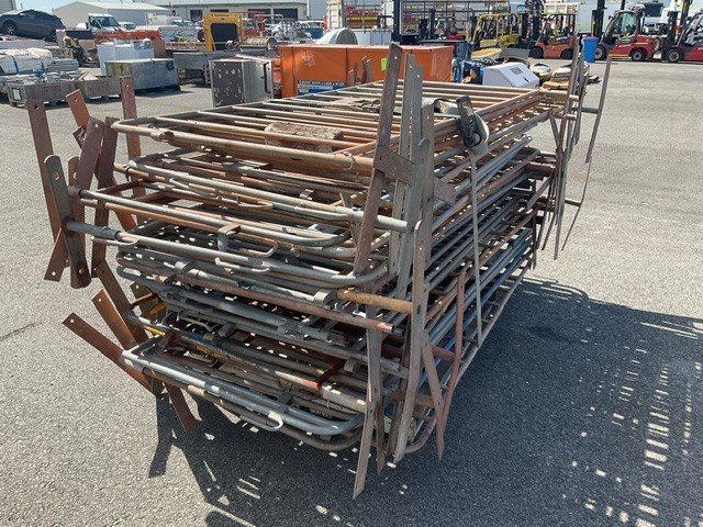 Temporary Fence Panels Approximately 40 Auction (0126-9067025) | Grays ...