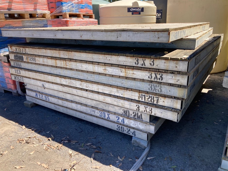 10x Assorted Modular Decks - Newcastle