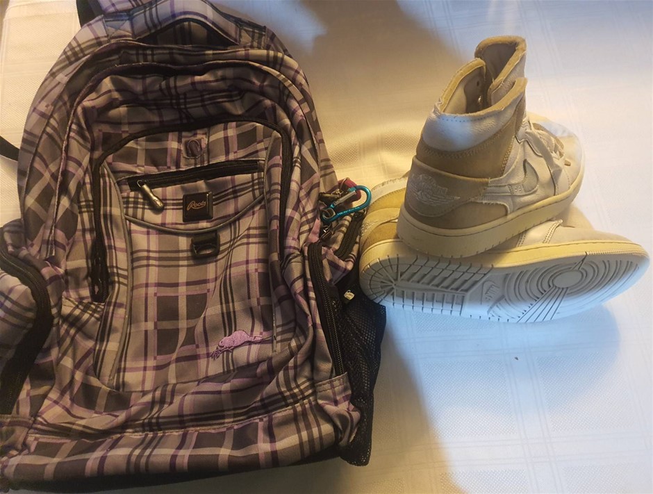 Nike Air Jordan US 9 And Roots of Canada Backpack , both minor use .