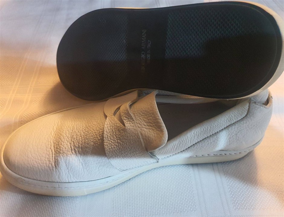 Giorgio Armani Casual 28.5cm Almost New. Others