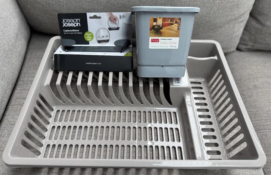 KITCHEN BUNDLE: HomeLeisure Cutlery Drainer + JOSEPH JOSEPH 4 in-Cupboard P