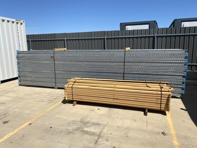 <p>Qty of 13 Bays of Dexion Pallet Racking</p>