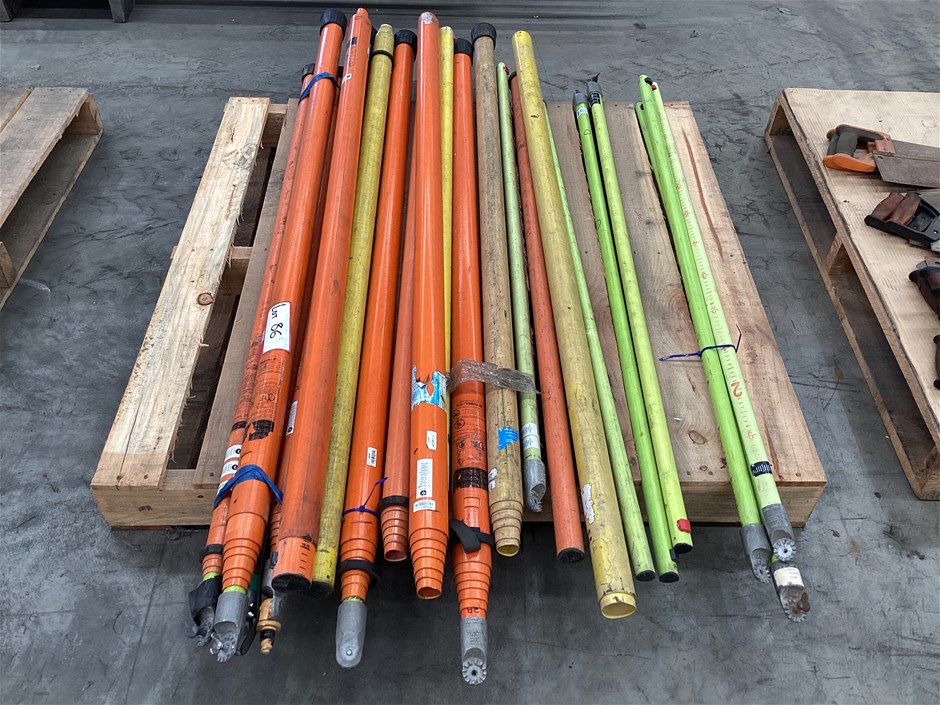 <p>Telescopic Fuse Poles</p>