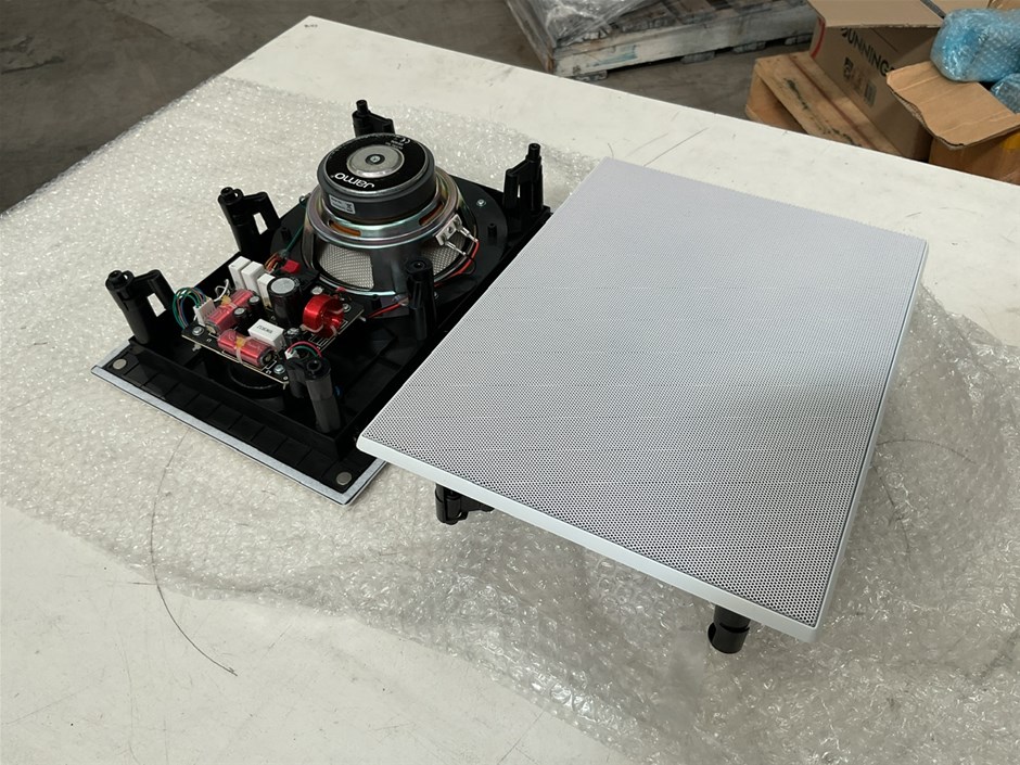 Pair of JAMO Speakers