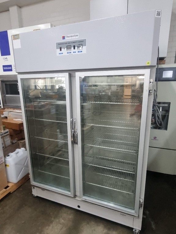 Incubator 800 Litre Capacity