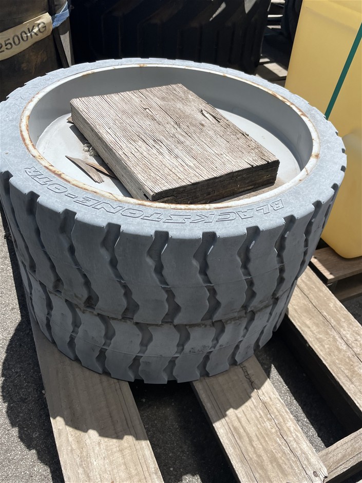 2 x Used Scissor Lift Tyres - BLACKSTONE-OTR 22X7X17 3/4"  - Kwinana