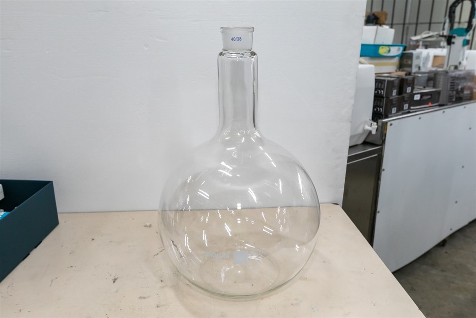 Flask - Flat Bottom Borosilicate (Pyrex)