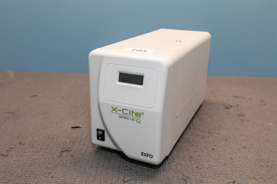 Fluorescence lamp illuminator