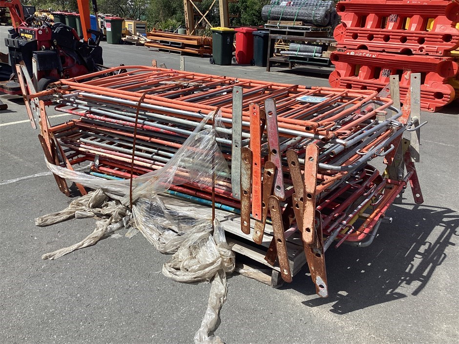 <p>Temporary Fencing Panels</p>