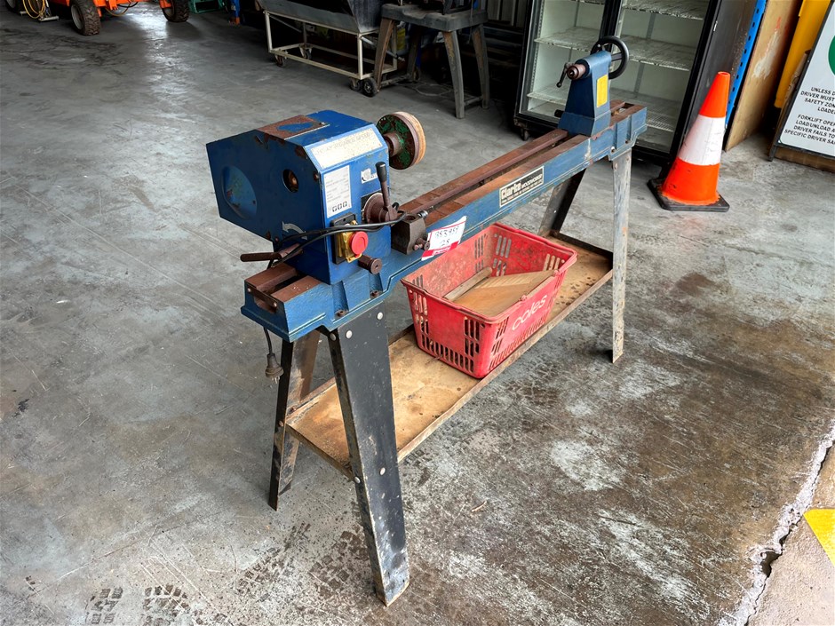 Wood Lathe and Tools