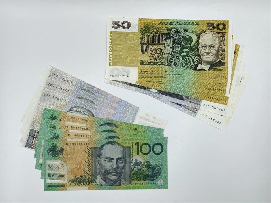 12 x Australian Fifty and One hundred dollar banknotes, c.1979-1999