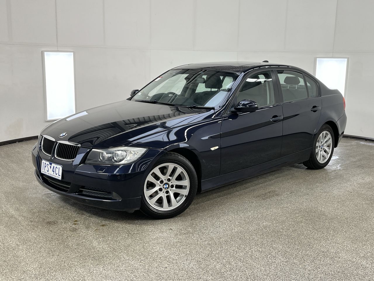 2008 BMW 3 Series 320i LUMINANCE E90 Automatic Sedan