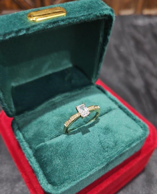 14K/Italy 0.5ct Emerald Cut Yellow Gold Filled Ring(stamped) 8US