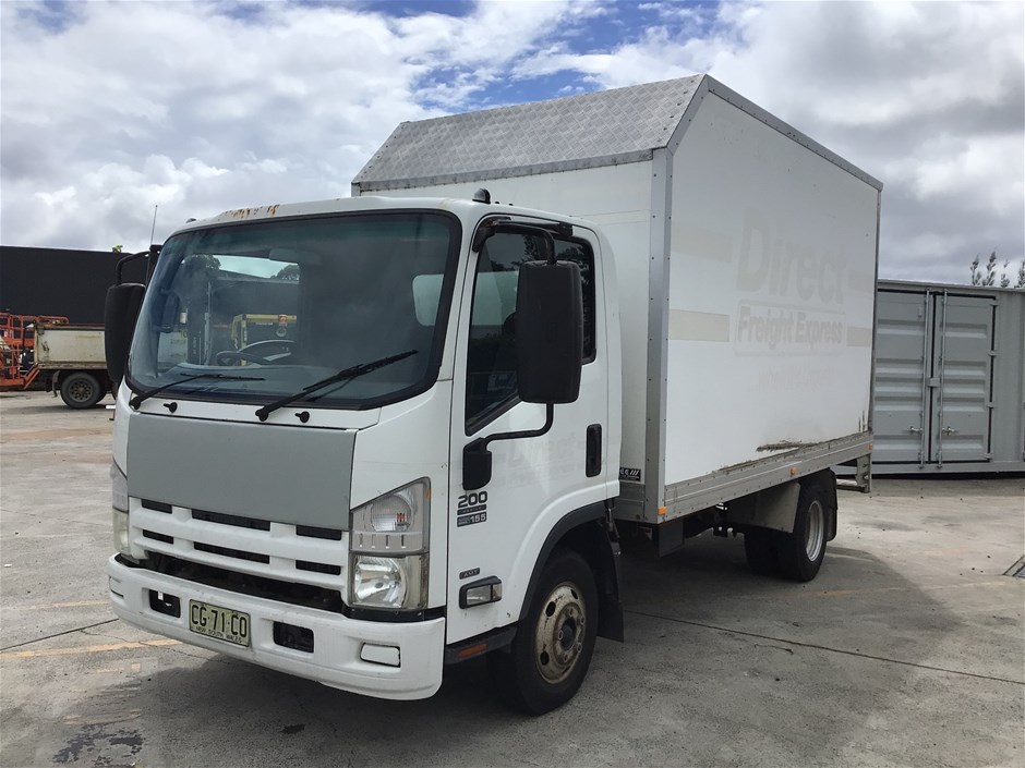 <p>2013 Isuzu  NPR 200 Medium Sitec 155 Series III 4 x 2 Pantech Truck</p>