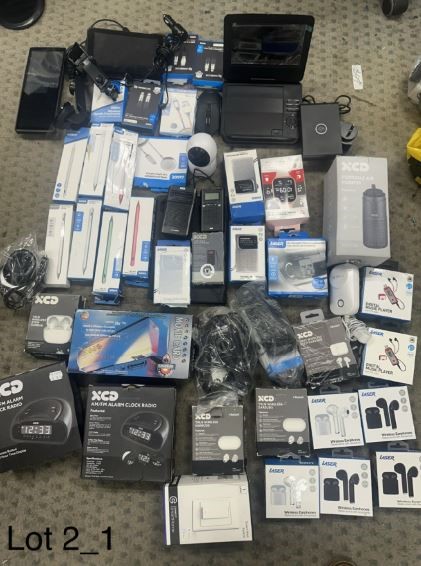 End of Lease Sale: Large quantity of electrical goods including: