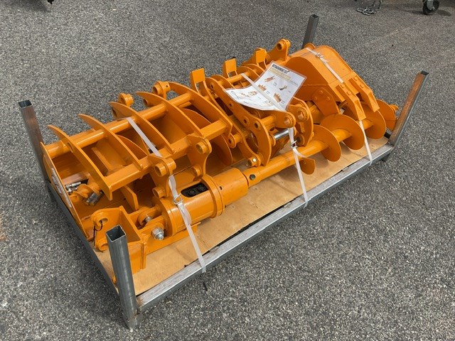Cat 301 Attachment Set(Unused)