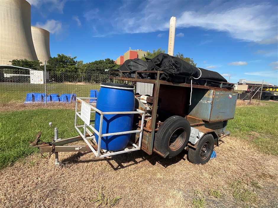1999 Lacey's Toter Box Trailer
