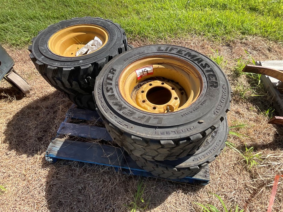 Skid Steer Tyres