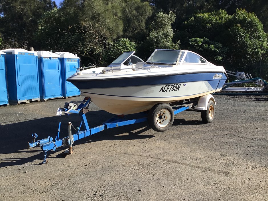 Viking Status Power Boat