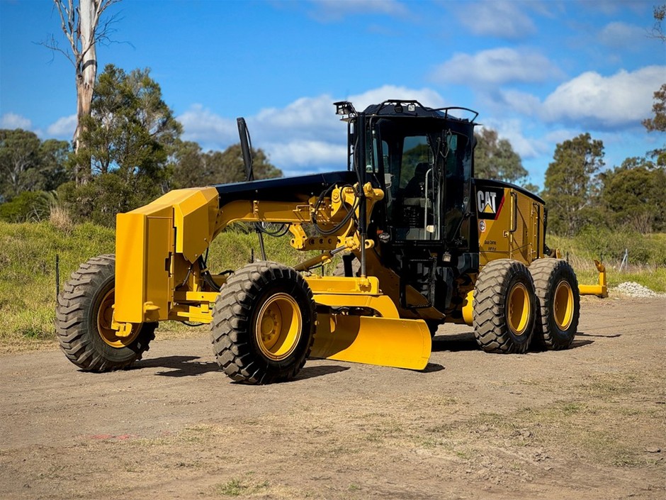 Caterpillar 140M VHP 14ft Articulated Motor Grader