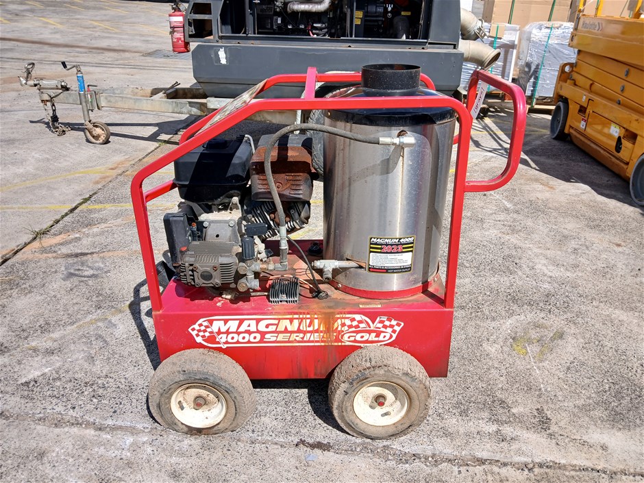 Magnum 4000 Hot Water Pressure Washer