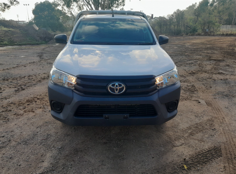2018 Toyota Hilux 4X2 WORKMATE TGN121R Automatic Cab Chassis (EX-GOV)