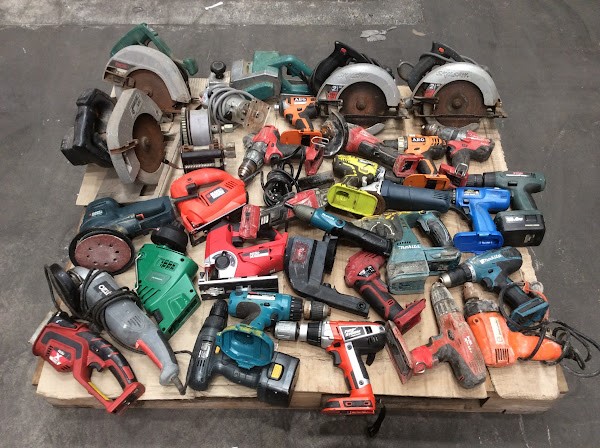 Makita/Bosch/Ozito Mixed Brand and Model Electric Drill/Power Tools