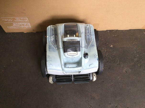 Unknown Brand Robotic Pool Cleaner