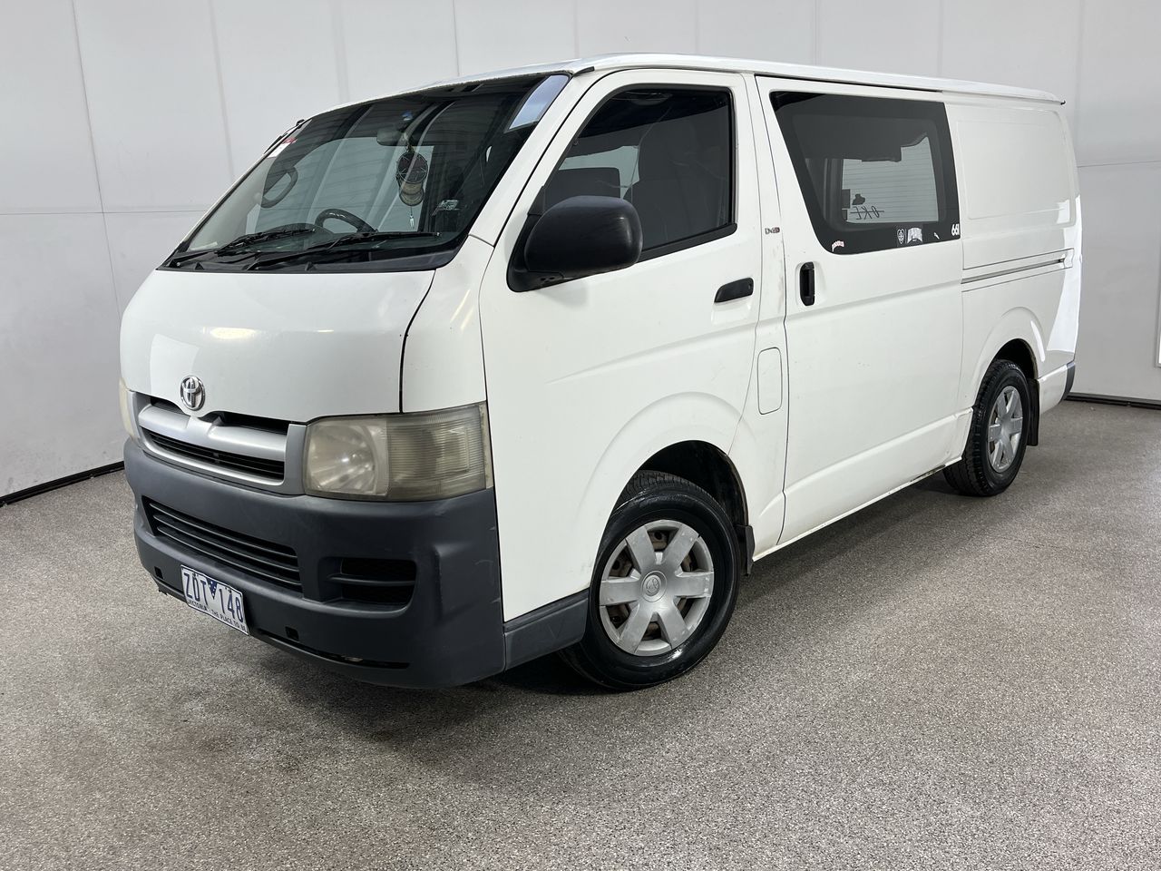 2006 Toyota HiAce LWB KDH200R Turbo Diesel Manual Van