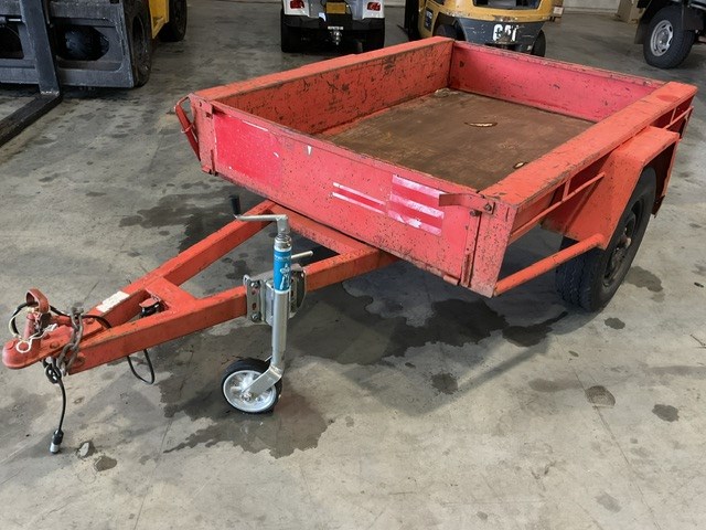 <p>Single Box Trailer</p>