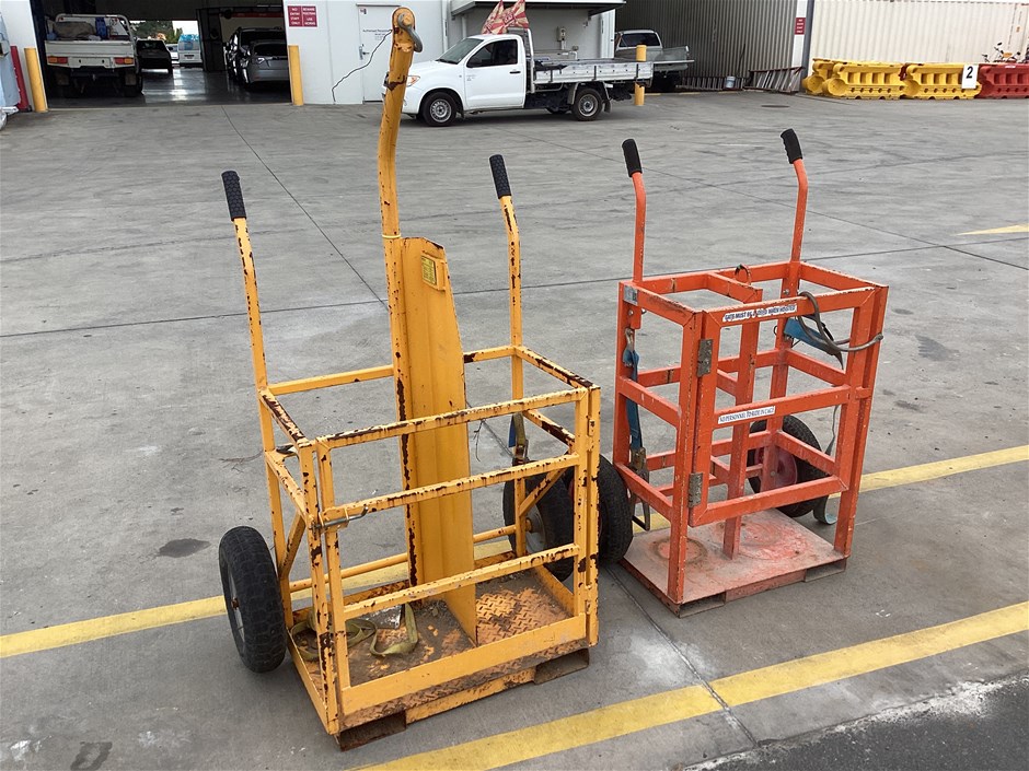 <p>Bottle Trolleys x 2</p>