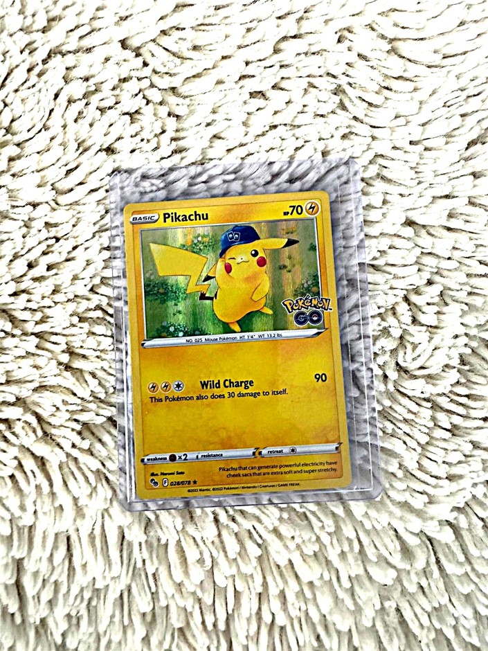 <p>PIKACHU POKEMON GO EDITION ENG</p> (334391-27)