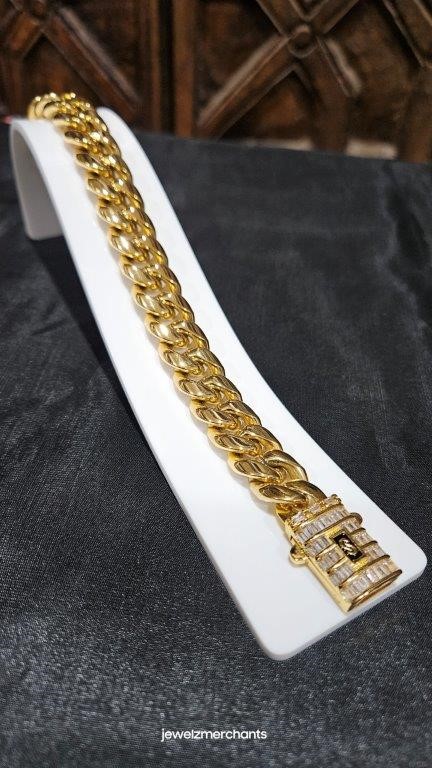 18KGold Plated/Italy Yellow  Bracelet Stamped 14mm-21cm