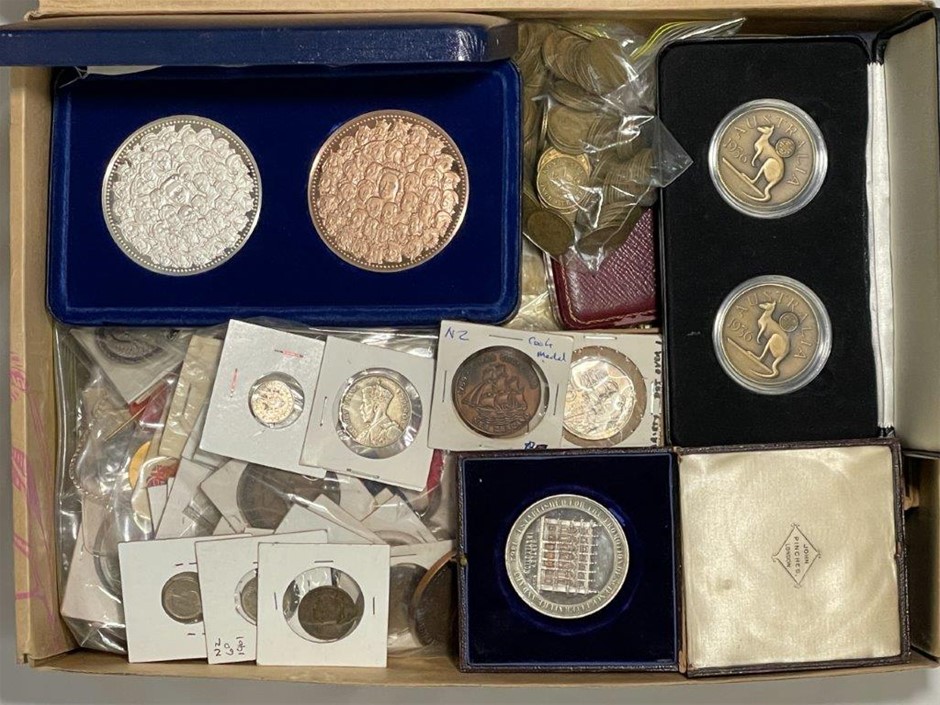 Approx. 250 x Assorted Medals, Mainly Relating To Edward VIII