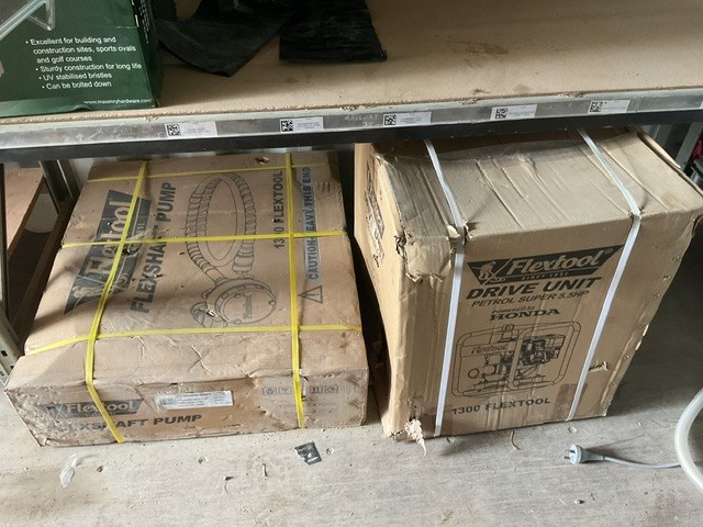 <p>Flextool Worm Drive and Flextool 1300 Flexshaft Pump</p>