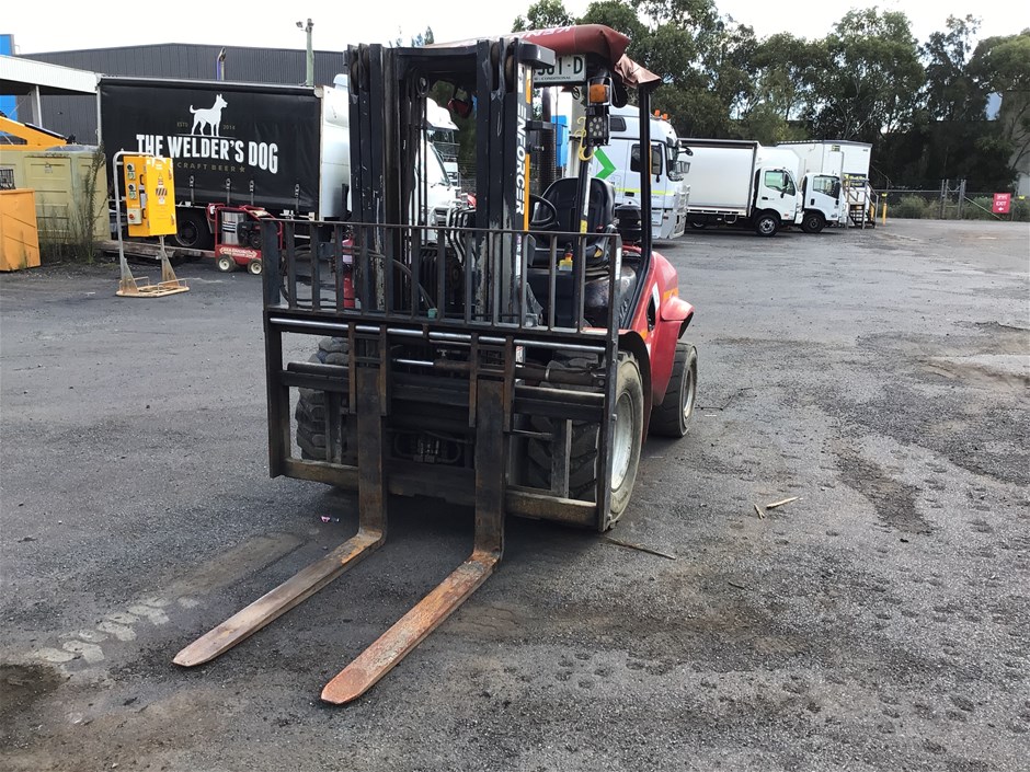 <p>Enforcer FD3T-AT-YMA Rough Terrain Forklift</p>