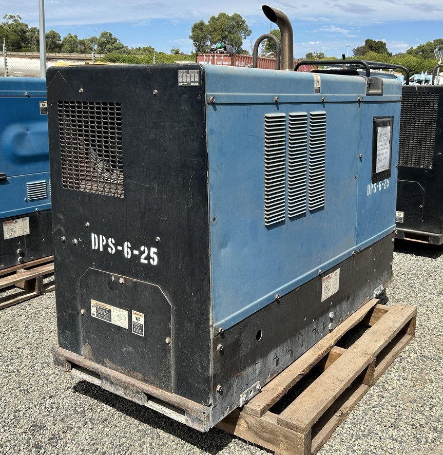 Miller Big Blue 600X Welder