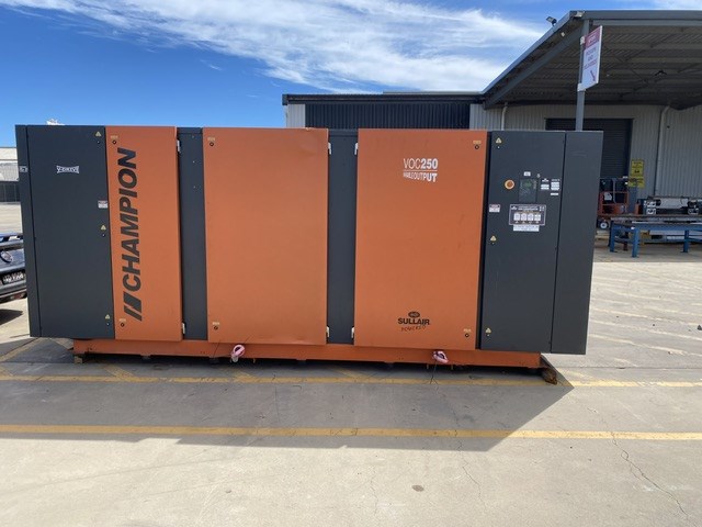 <p>Champion V0C250 Compressor</p>