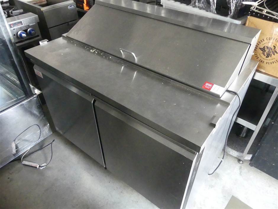 <B>Polar GD882-A Double Door Prep Counter Refrigerator (Commercial)</B>