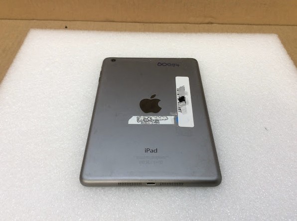 APPLE IPAD MINI 2 (A1489) Tablet 16GB