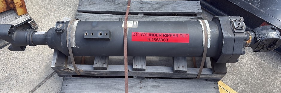 Cylinder Ripper Tilt LH