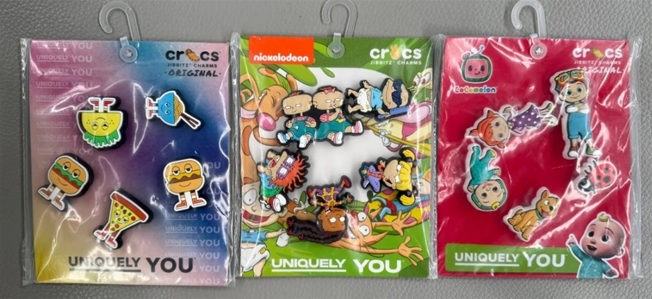 Assorted Crocs Jibbitz: Food Shoe Charms X Cartoon Character Shoe Charms, C