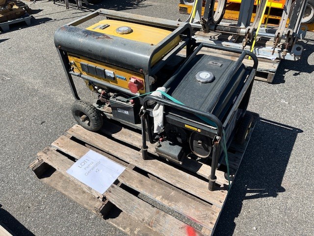 <p>2x Petrol Generator</p>